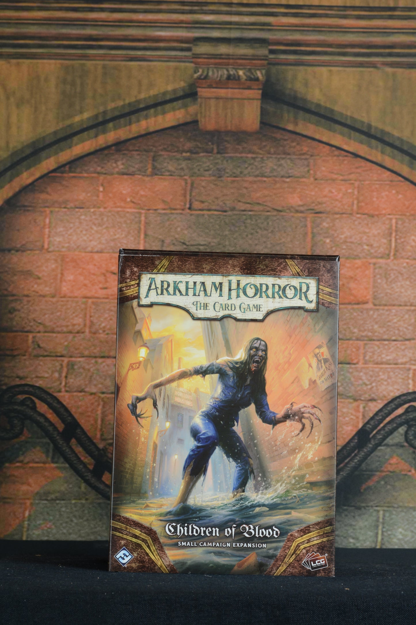 Arkham Horror: The Card Game - Children of Blood Small Campaign Expansion