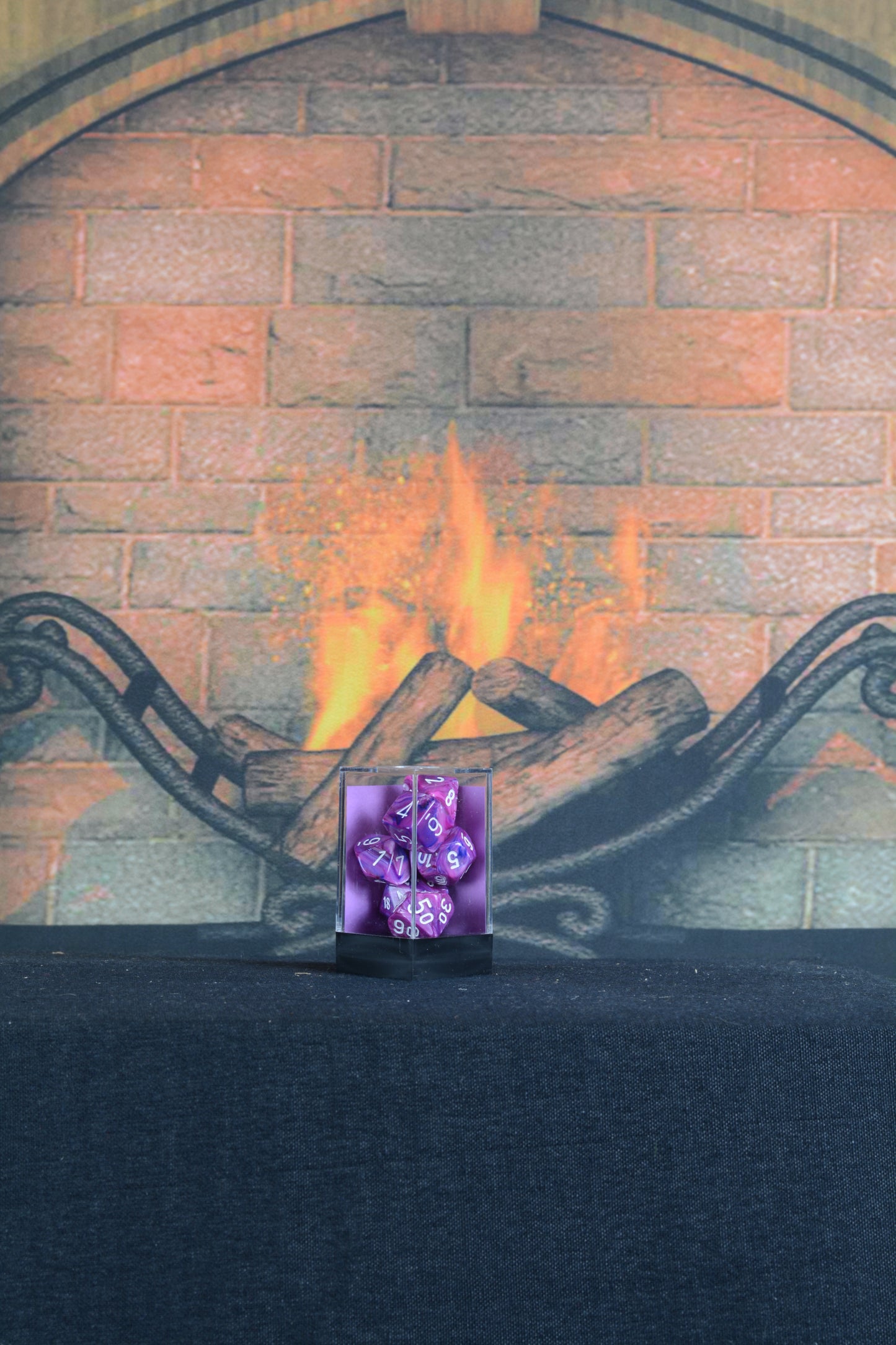 Chessex: Festive Violet/white 7-die Set