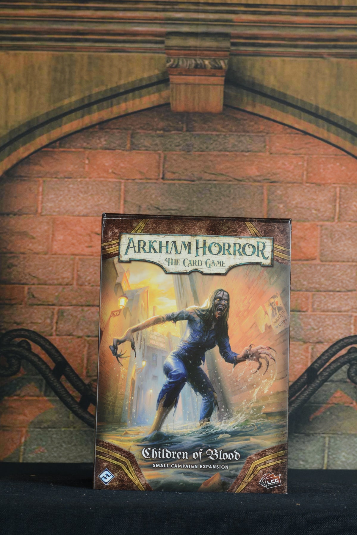 Arkham Horror: The Card Game - Children of Blood Small Campaign Expansion